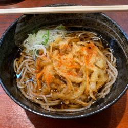 かき揚げそば 410円