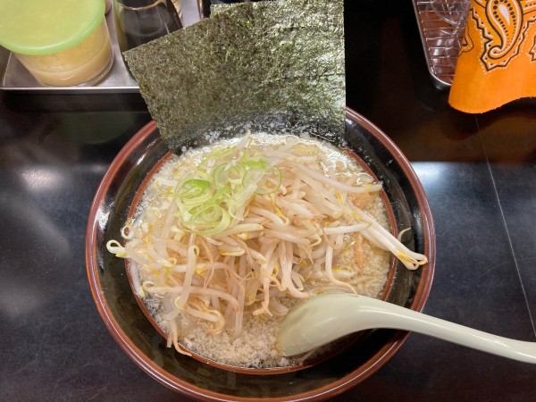 「塩ラーメン＋モヤシトッピング　820円」@遠藤門 中野島店の写真