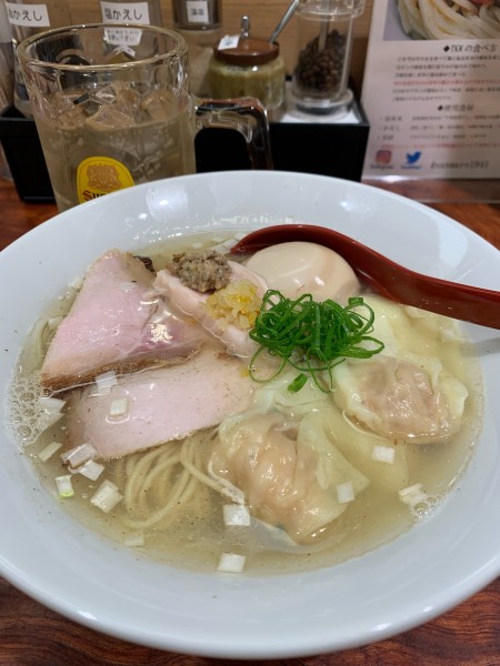 「特製塩そば」@三馬路 東京店の写真