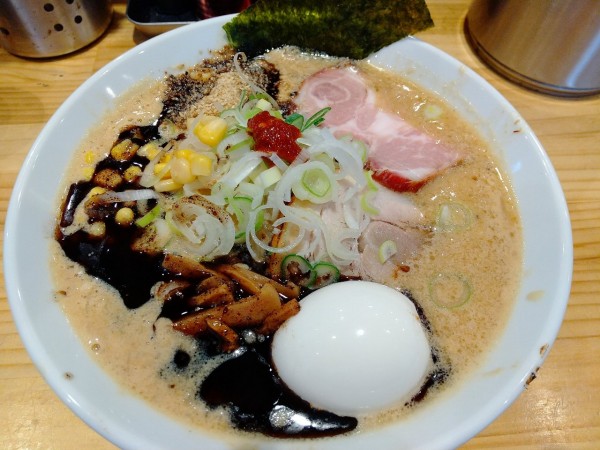 「白味噌ブラック　950円」@中華そば 貴将の写真