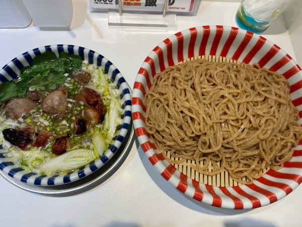 「鶏塩アニマルつけ麺＋大盛＋黒王増し」@上方レインボーの写真