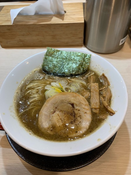 「濃厚煮干しそば」@麺屋 音 南越谷店の写真