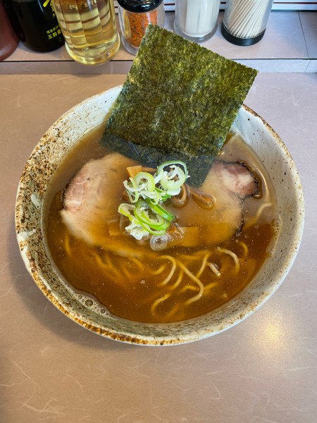 「新中華そば　しょうゆ(1000円)」@春木屋 郡山分店の写真