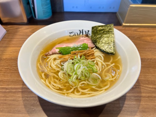 「中華そば塩　中太麺」@仙台 自家製麺 こいけ屋の写真