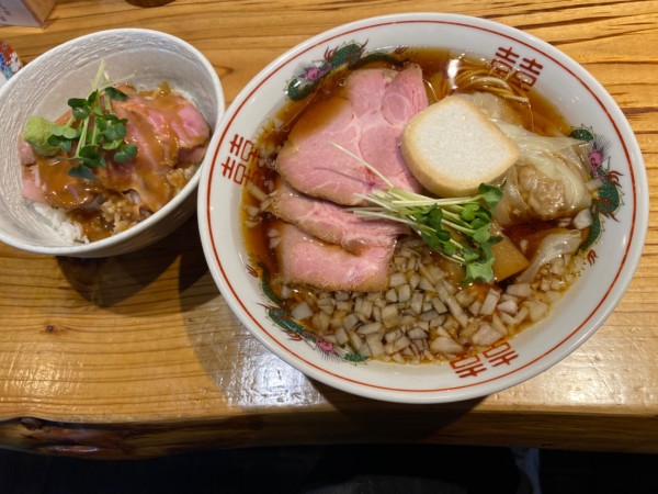 「特選八王子中華そば＋焼豚丼」@いしかわやの写真