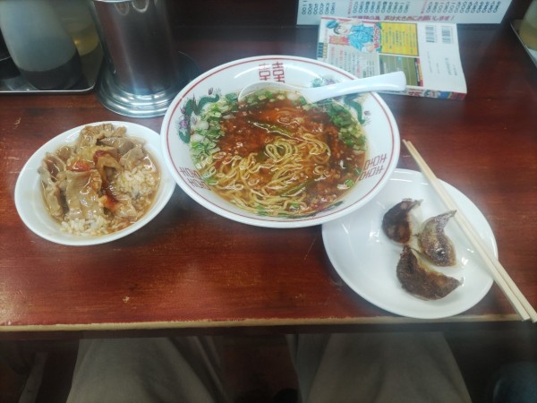 「定番(スタミナラーメン＋餃子＋バラ肉丼)」@漫々亭の写真