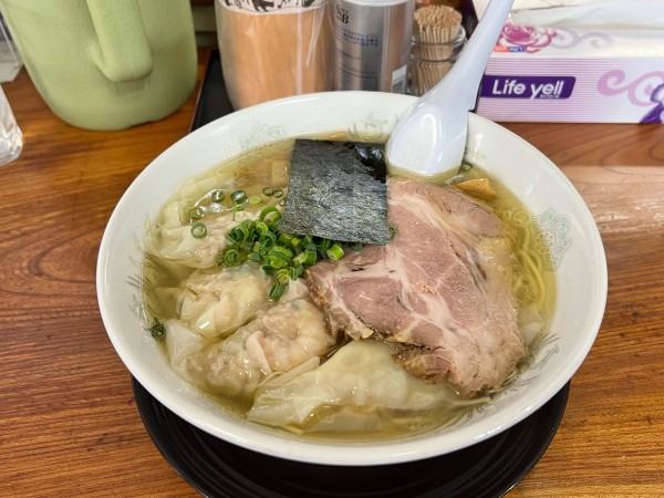 「塩雲呑麺」@伊達屋の写真