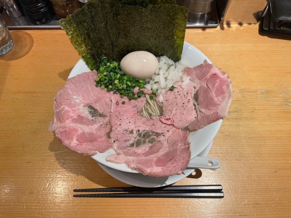 「バカニボ特製」@麺屋 まほろ芭の写真