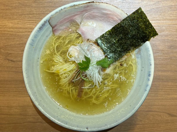 「塩らぁめん」@Japanese Ramen 五感の写真