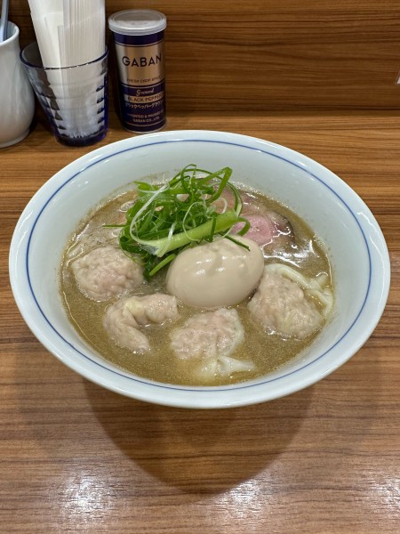 「ワンタン中華そば＋味玉　1600円」@中華そば 西川の写真