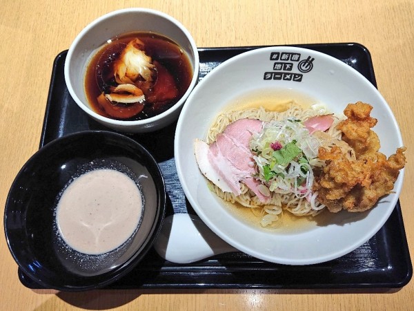 「【八咫烏】2種のつけダレの特製鳥天つけ麺」@#新宿地下ラーメンの写真