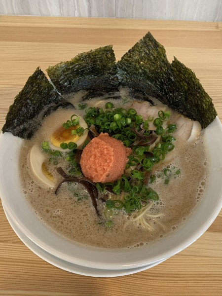 「デラックス 1000円 小ライス」@とんこつラーメン44の写真