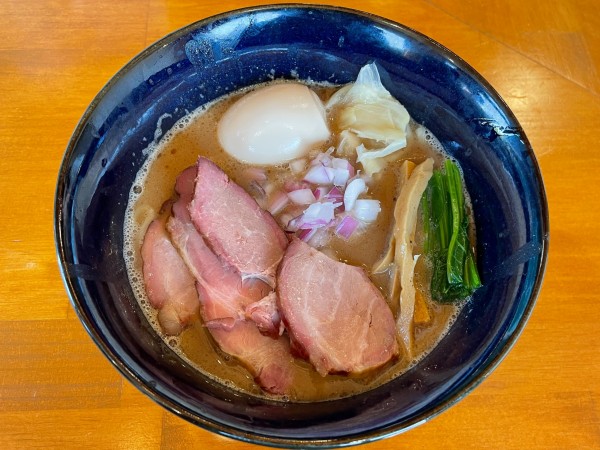 「特製豚魚そば　￥１１００」@拉麺mellowの写真