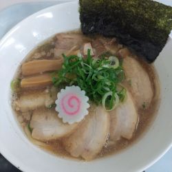 肉煮干しチャーシューメン(醤油)