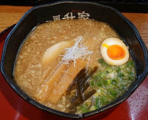 「倉敷煮干しらーめん 900円」@升家の写真