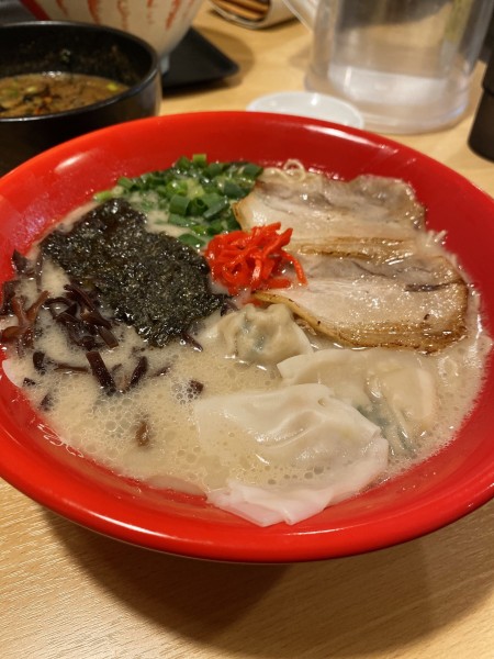 「屋台ワンタン麺」@石田一龍 山口宇部店の写真