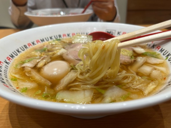 「煮玉子ラーメン910円」@どうとんぼり神座 ペリエ千葉店の写真