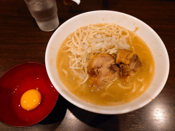 「ラーメン」@ピコピコポンの写真