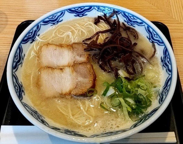 「らーめん」@由丸 本郷二丁目店の写真