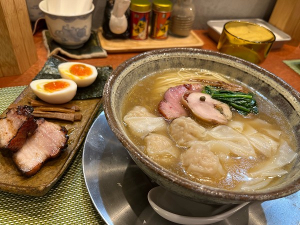 「特製塩ラーメン」@らーめん 梶原の写真