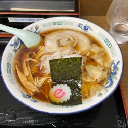 ラーメン大+ワンタン