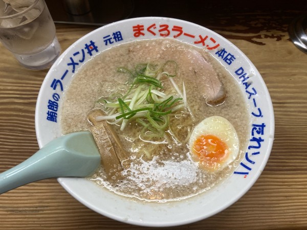 「醤油らーめん」@元祖まぐろラーメン 本店の写真