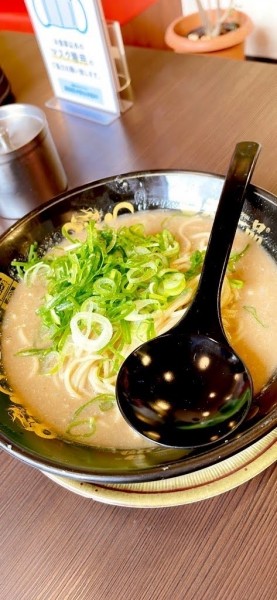 「超こってり 半麺ネギ抜き」@天下一品 東川口店の写真