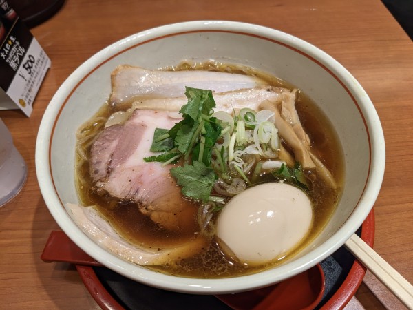「特製石臼挽き中華そば」@富良野 とみ川 東京ラーメンストリート店の写真