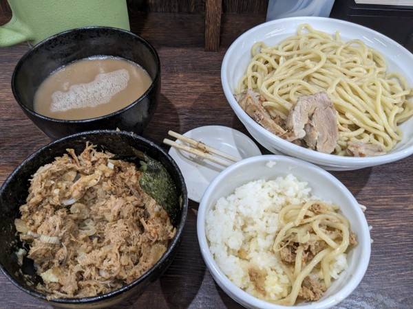 「【限定】さかトロつけ麺大盛り＋チーとろご飯」@博多長浜らーめん 楓神の写真