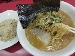 「Aセット みそラーメン半チャーハン(850)」@ラーメン子安の写真