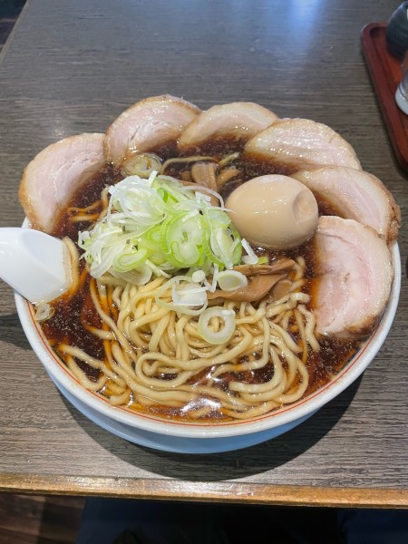 「肉中華そば　味玉」@丸中華そばの写真