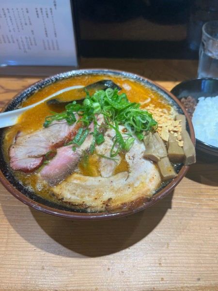 「国産チャーシュー辛い中華蕎麦大」@中華蕎麦 ひら井の写真