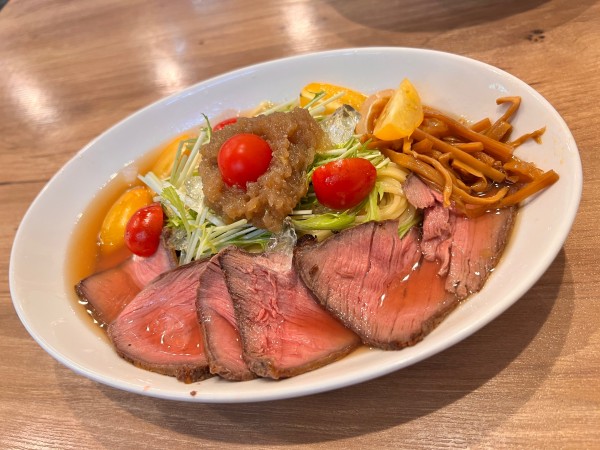「【限定】ローストビーフの冷やし中華」@はつがい商店の写真