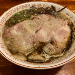 熊本肉ラーメン950円　替玉150円