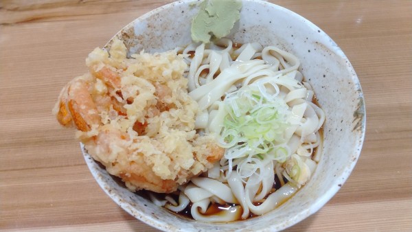 「ニンジン天うどん・冷（￥430）」@そば処 二葉 神田駅南口店の写真
