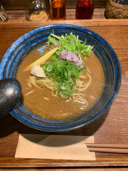 「鶏白湯」@燻製麺 燻の写真