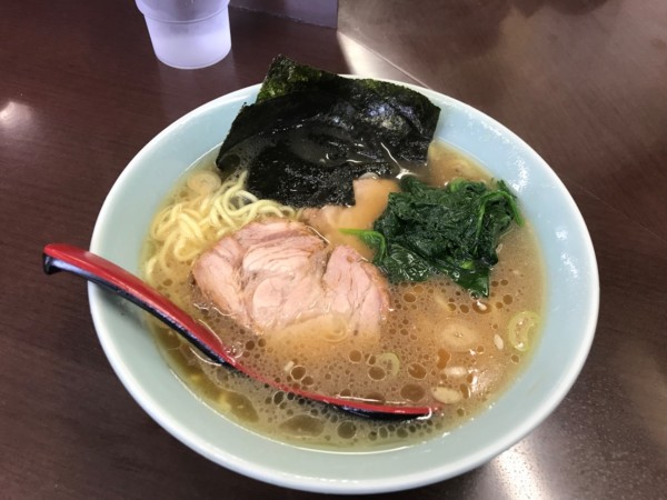 「ラーメン 麺硬め 800円⇒750円（本日のサービス）」@ラーメンショップ 二ツ橋店の写真