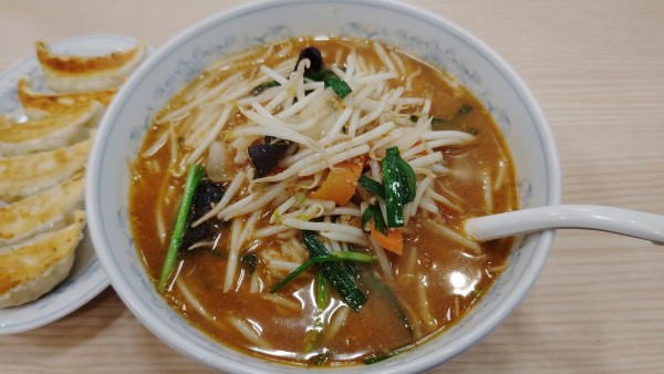 「みそラーメン」@ぎょうざの満洲 川越的場店の写真