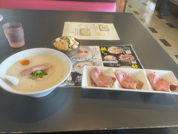 「泡トロラーメン　チャーシュー　ツン鶏丼小」@泡とろ齋藤の写真