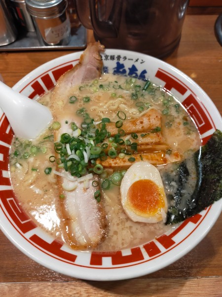 「東京豚骨ラーメン」@屯ちん 池袋本店の写真