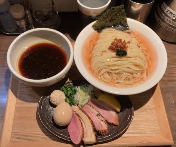 「特製鴨出汁醤油つけ麺 手揉み麺」@鴨出汁中華蕎麦 麺屋yoshikiの写真