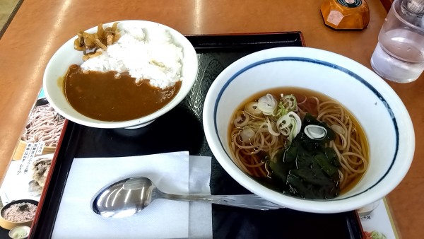 「かけそば(ﾊｰﾌ)（朝定食　４２０円）」@山田うどん食堂 八王子長沼店の写真