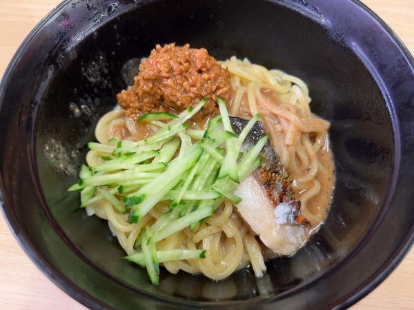 「サバ旨担々まぜそば410円」@スシロー 調布店の写真