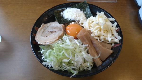 「カレーみそまぜそば(並)¥950+追飯バターしょうゆ¥200」@らーめん にい村の写真