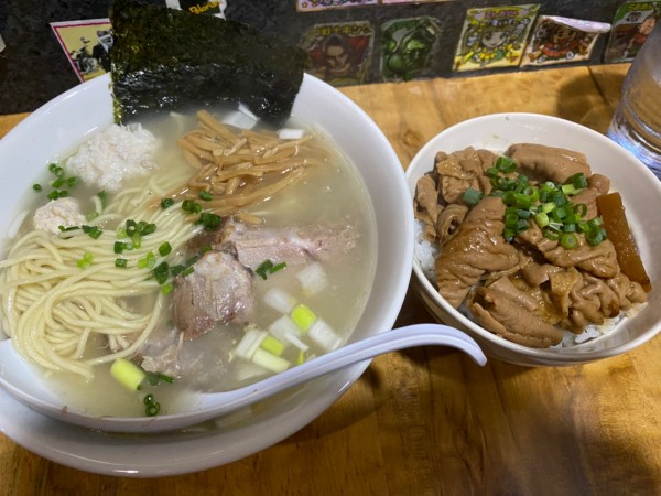 「19周年限定 月とスッポン 俺とフグ 2000」@塩そば 桑ばらの写真