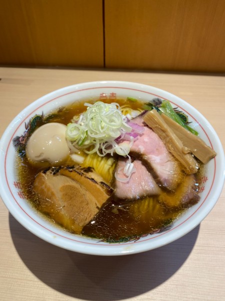 「特製中華そば大」@中華そば 須紗の写真