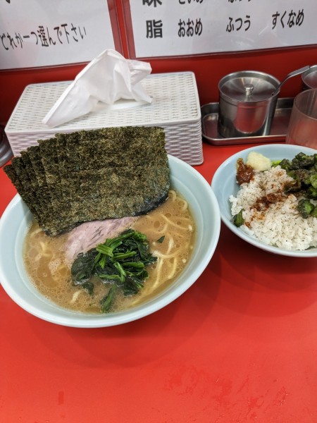 「ラーメン海苔マシライス」@横浜ラーメン 武蔵家 板橋店の写真