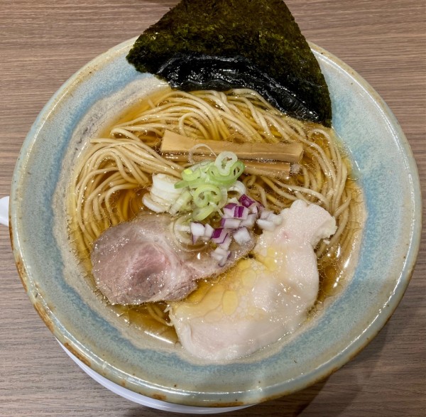 「醤油らあめん」@Homemade Ramen 麦苗 COREDO室町店の写真