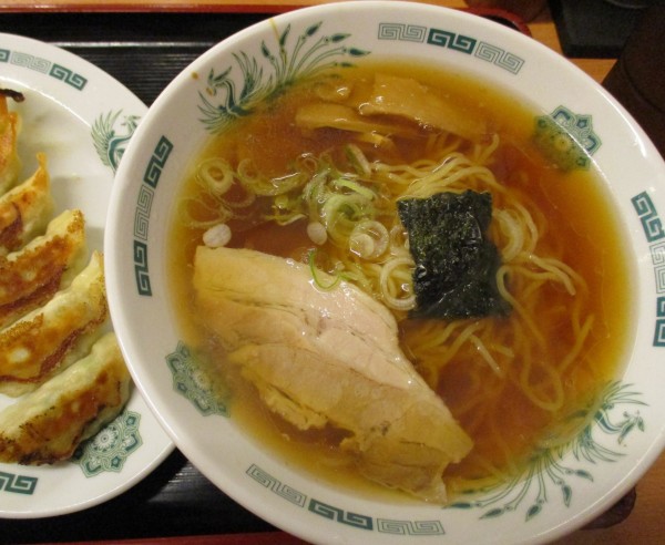 「中華そば＋餃子」@日高屋 渋谷宮下公園前店の写真