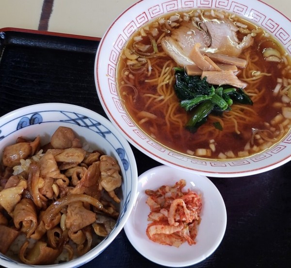 「もつめしラーメンセット ９００円」@ラーメン科の写真